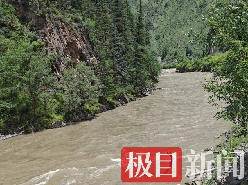 刚刚,司机遗体被找到!已确认4人遇难!