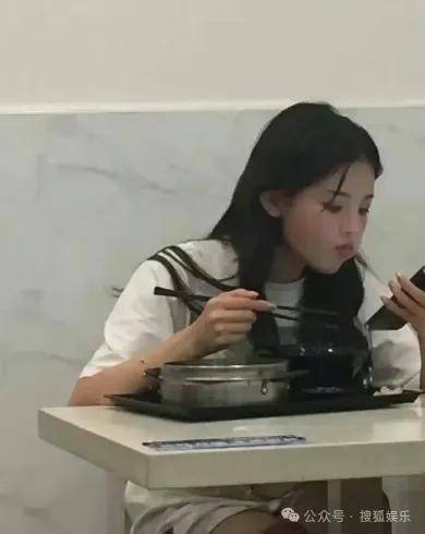 又要见证素人明星的诞生?都说她不进娱乐圈可惜了......