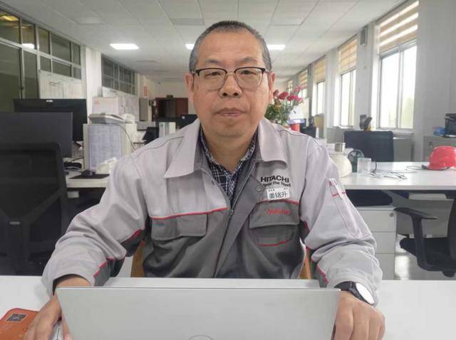 你学雷锋 我送鲜花 | 威海乳山:鲜花赠模范 礼赞劳动美