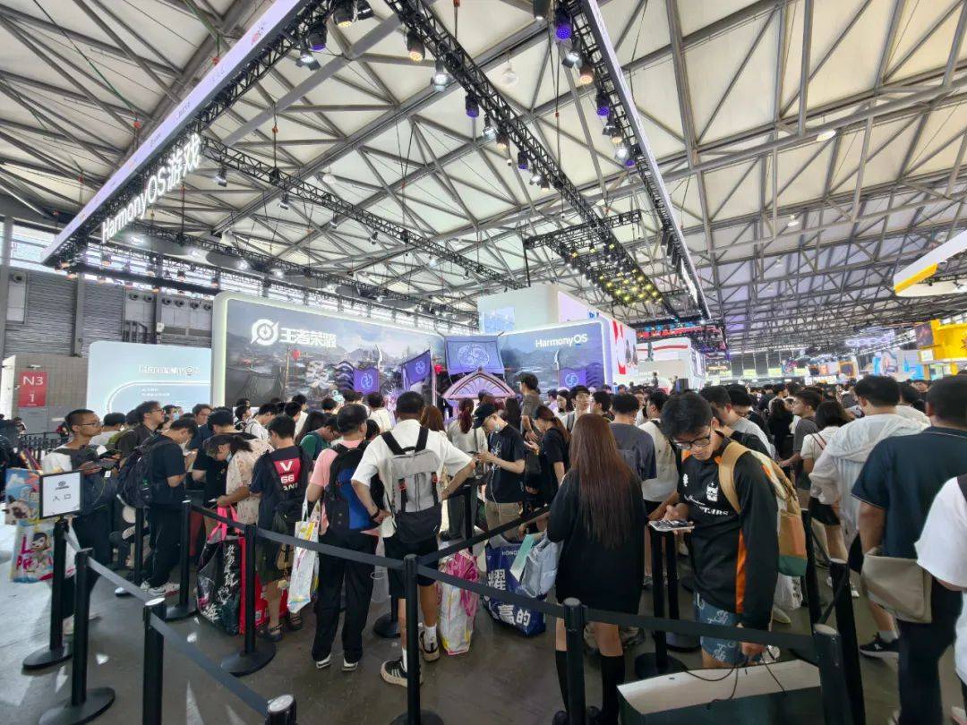 逛了一天ChinaJoy,最后被吸引的居然是鸿蒙。。。