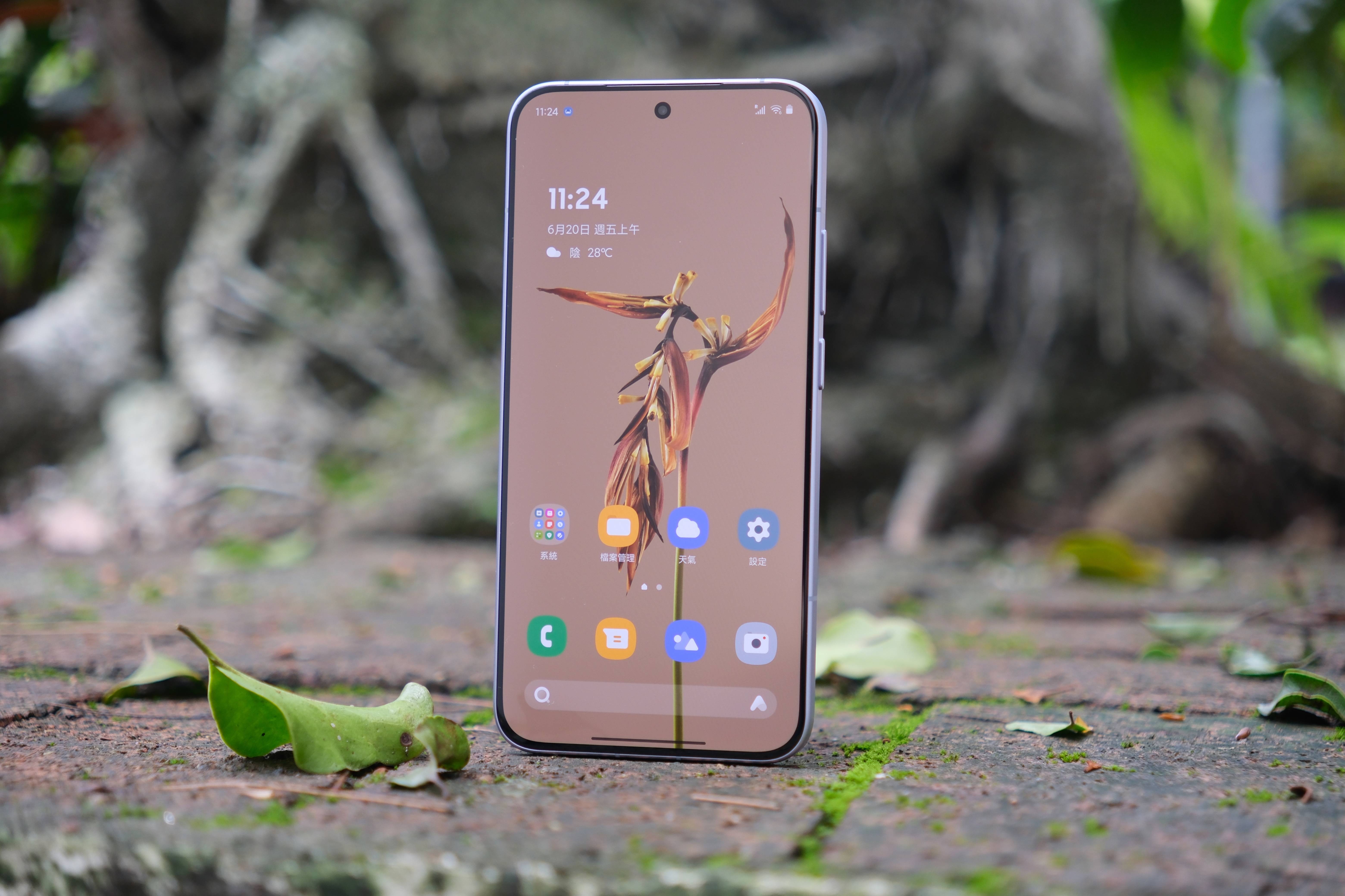 红米 K80 至尊版上手:一台想要和你踏实过日子的红米手机