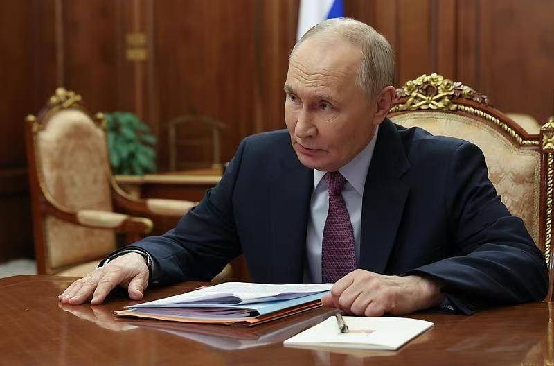 局势逐渐失控!刚婉拒中方提醒,普京转头就连收坏消息:特朗普反悔了,中国帮还是不帮?