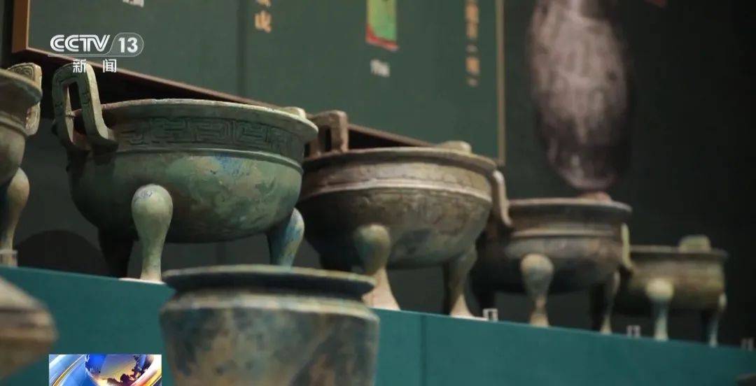 湖北警方破获特大盗墓案:嫌犯看小说学盗墓,挖走20件青铜器国宝,警方扮成“实力买家”接近,大量细节曝光