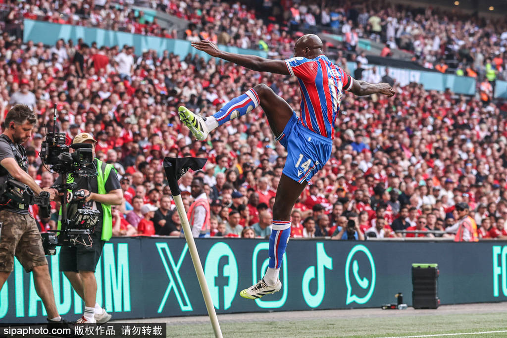 罗马诺爆料:格伊体检已完成,水晶宫主席与格拉斯纳将做出关键决定