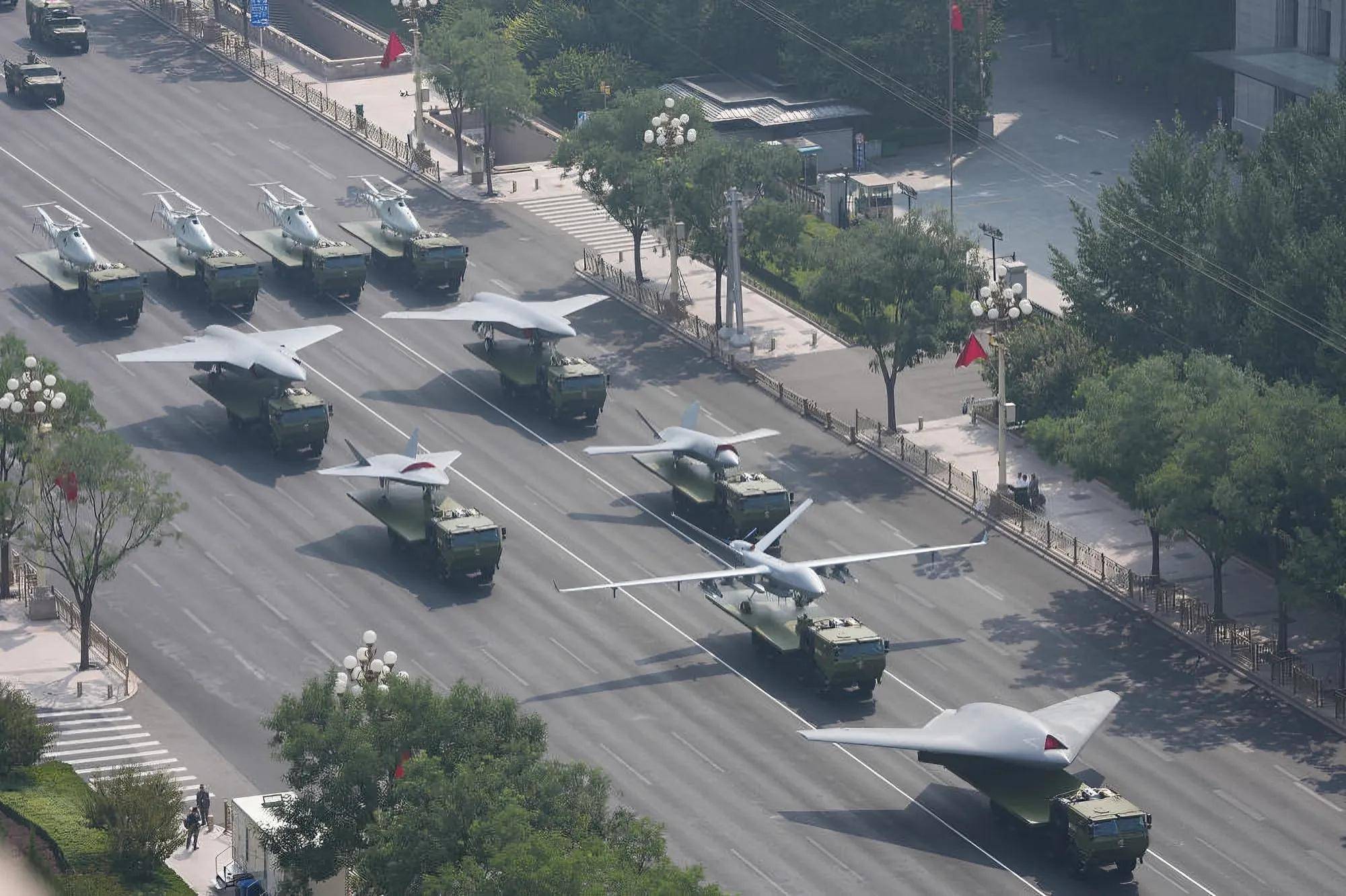 乌情报局看懂了93阅兵:中国若向俄罗斯提供武器,乌军撑不了半年