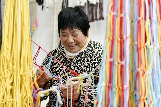 确保基本实现社会主义现代化取得决定性进展——写在党的二十届四中全会召开之际